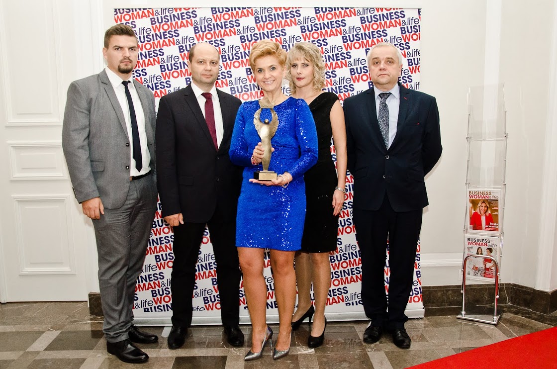Domikon - Prezes firmy Domikon Anna Wysocka otrzymała statuetkę na Businesswoman Awards